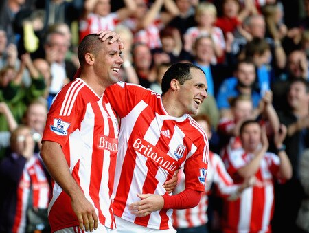 STOKE ON TRENT, ENGLAND - OCTOBER 15:  Jonathan Walters of Stoke City is congratulated by Matthew Etherington after scoring the first goal during the Barclays Premier League match between Stoke City and Fulham at Britannia Stadium on October 15, 2011 in Stoke on Trent, England.  <br /><br /><span class="help">(Photo by Laurence Griffiths/Getty Images)</span>