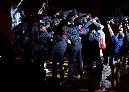 MIAMI, FL - JANUARY 17: The Miami Heat huddle before a game against the San Antonio Spurs at American Airlines Arena on January 17, 2012 in Miami, Florida. <br /><br /><span class="help">(Photo by Mike Ehrmann/Getty Images)</span>