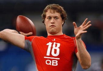 INDIANAPOLIS, IN - FEBRUARY 22:  Quarterback Matthew Stafford of USC passes the football during the NFL Scouting Combine presented by Under Armour at Lucas Oil Stadium on February 22, 2009 in Indianapolis, Indiana. (Photo by Scott Boehm/Getty Images)