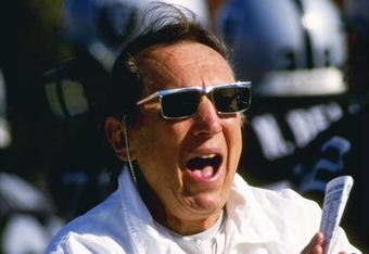 20 Dec 1992:  Los Angeles Raiders owner Al Davis looks on during a game against the San Diego Chargers at the Los Angeles Memorial Coliseum in Los Angeles, California.  The Chargers won the game, 34-14. Mandatory Credit: Ken Levine  /Allsport