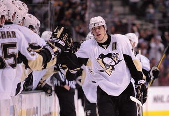 DALLAS - MARCH 01:  Evgeni Malkin #71 of the Pittsburgh Penguins during play against the Dallas Stars at the American Airlines Center on March 1, 2009 in Dallas, Texas.  (Photo by Ronald Martinez/Getty Images)