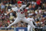 LOS ANGELES, CA - MARCH 22: Starting pitcher Roy Oswalt #44 of the United States delivers a pitch against Japan during the semifinal game of the 2009 World Baseball Classic on March 22, 2009 at Dodger Stadium in Los Angeles, California.  (Photo by Stephen Dunn/Getty Images)