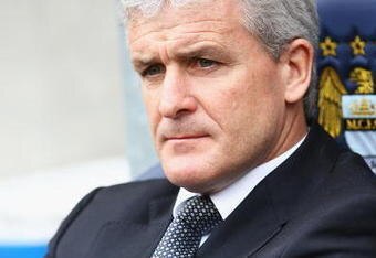 MANCHESTER, UNITED KINGDOM - MARCH 22:  Mark Hughes, manger if Manchester City looks on during the Barclays Premiership match between Manchester City and Sunderland at the City of Manchester Stadium on March 22, 2009 in Manchester.  (Photo by Matthew Lewis/Getty Images)
