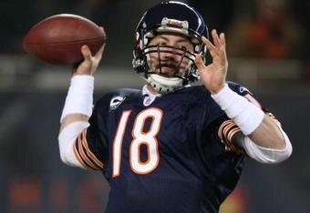 CHICAGO - DECEMBER 22:  Kyle Orton #18 of the Chicago Bears throws a pass against the Green Bay Packers on December 22, 2008 at Soldier Field in Chicago, Illinois. (Photo by Jonathan Daniel/Getty Images)
