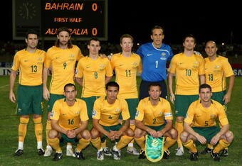 AL MANAMHA, BAHRAIN - NOVEMBER 19: The Australian team line up prior to the Group A 2010 FIFA World Cup qualifier match between Bahrain and the Australian Socceroos at the Bahrain National Stadium on November 19, 2008 in Al Manamha, Bahrain.  (Photo by Robert Cianflone/Getty Images)