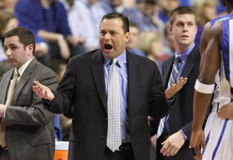 LEXINGTON, KY - JANUARY 21:  Head coach Billy Gillispie of the Kentucky Wildcats reacts to the action during the SEC game against the Auburn Tigers at Rupp Arena on January 21, 2009 in Lexington, Kentucky.  (Photo by Andy Lyons/Getty Images)