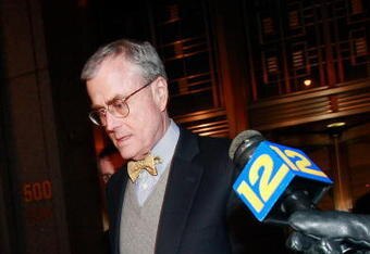 NEW YORK - FEBRUARY 25:  Paul Greenwood of WG Trading Co., a broker- dealer based in Greenwich, Connecticut, leaves Federal Court in Lower Manhattan February 25, 2009 in New York City. Greenwood and partner Stephen Walsh are accused of operating a $550 million securities fraud scheme. (Photo by Mario Tama/Getty Images)
