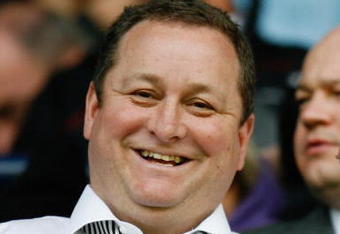 LONDON, ENGLAND - APRIL 19:  Newcastle owner Mike Ashley smiles during the Barclays Premier League match between Tottenham Hotspur and Newcastle United at White Hart Lane on April 19, 2009 in London, England.  (Photo by Paul Gilham/Getty Images)