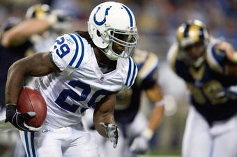 ST. LOUIS, MO - OCTOBER 25: Joseph Addai #29 of the Indianapolis Colts rushes against the St. Louis Rams at the Edward Jones Dome on October 25, 2009 in St. Louis, Missouri.  The Colts beat the Rams 42-6.  (Photo by Dilip Vishwanat/Getty Images)