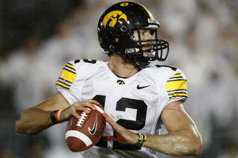 STATE COLLEGE, PA - SEPTEMBER 26:  Ricky Stanzi #12 of the Iowa Hawkeyes throws a pass while playing the Penn State Nittnay Lions on September 26, 2009 at Beaver Stadium in State College, Pennsylvania. Iowa won the game 21-10. (Photo by Gregory Shamus/Getty Images)