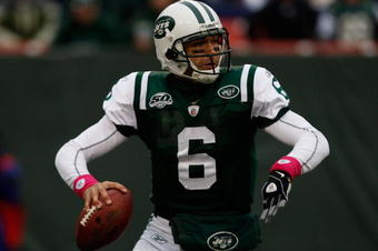 EAST RUTHERFORD, NJ - OCTOBER 18:  Mark Sanchez #6 of the New York Jets throws a pass against the Buffalo Bills during the game on October 18, 2009 at Giants Stadium in East Rutherford, New Jersey. The Bills defeated the Jets 16-13 in overtime.  (Photo by Jared Wickerham/Getty Images)