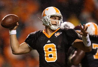 KNOXVILLE, TN - OCTOBER 31:  Jonathan Crompton #8 of the Tennessee Volunteers drops back to throw a pass against the South Carolina Gamecocks at Neyland Stadium on October 31, 2009 in Knoxville, Tennessee.  (Photo by Streeter Lecka/Getty Images)