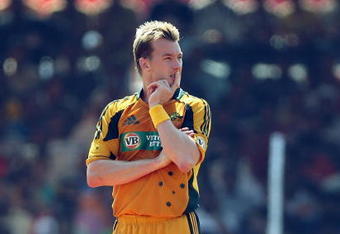 VADODARA, INDIA - OCTOBER 25:  Brett Lee of Australia reacts after a delivery during the first One Day International match between India and Australia at Reliance Stadium on October 25, 2009 in Vadodara, India.  (Photo by Cameron Spencer/Getty Images)