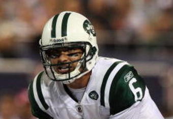 EAST RUTHERFORD, NJ - AUGUST 29:  Mark Sanchez #6 of the New York Jets looks on against the New York Giants on August 29, 2009 at Giants Stadium in East Rutherford, New Jersey.  (Photo by Jim McIsaac/Getty Images)