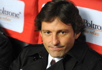 MILAN, ITALY - OCTOBER 31:  Leonardo of AC Milan waves during the Serie A match between AC Milan and Parma FC at Stadio Giuseppe Meazza on October 31, 2009 in Milan, Italy.  (Photo by Massimo Cebrelli/Getty Images)