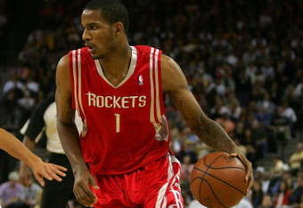 OAKLAND, CA - OCTOBER 28:  Trevor Ariza #1 of the Houston Rockets dribbles the ball during their game against the Golden State Warriors at Oracle Arena on October 28, 2009 in Oakland, California.  (Photo by Ezra Shaw/Getty Images)