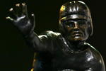 NEW YORK - DECEMBER 09:  The Heisman Trophy was presented to Troy Smith of Ohio State University on December 9, 2006 in New York City.  (Photo by Chris Trotman/Getty Images)