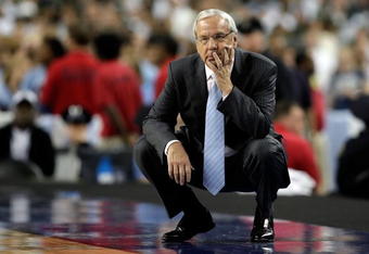 DETROIT - APRIL 06:  Head coach Roy Williams of the North Carolina Tar Heels looks on against the Michigan State Spartans during the 2009 NCAA Division I Men's Basketball National Championship game at Ford Field on April 6, 2009 in Detroit, Michigan.  (Photo by Andy Lyons/Getty Images)