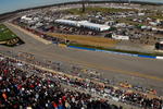 TALLADEGA, AL - NOVEMBER 01:  Jeff Gordon, driver of the #24 DuPont Chevrolet, leads a group of car during the NASCAR Sprint Cup Series AMP Energy 500 at Talladega Superspeedway on November 1, 2009 in Talladega, Alabama.  (Photo by Chris Graythen/Getty Images)