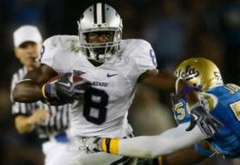 PASADENA, CA - SEPTEMBER 19:  Runningback Daniel Thomas #8 of the Kansas State Wildcats carries the ball against the UCLA Bruins at the Rose Bowl on September 19, 2009 in Pasadena, California. UCLA defeated Kansas State 23-9.  (Photo by Jeff Gross/Getty Images)