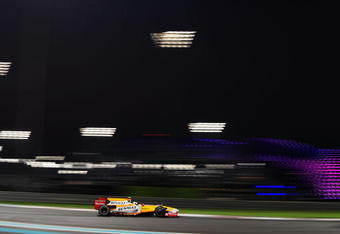 ABU DHABI, UNITED ARAB EMIRATES - NOVEMBER 01:  Romain Grosjean of France and Renault drives during the Abu Dhabi Formula One Grand Prix at the Yas Marina Circuit on November 1, 2009 in Abu Dhabi, United Arab Emirates.  (Photo by Clive Mason/Getty Images)