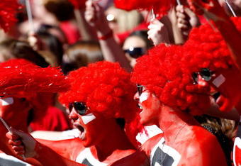 ATHENS, GA - OCTOBER 03:  Fans of the Georgia Bulldogs cheer against the Louisiana State University Tigers at Sanford Stadium on October 3, 2009 in Athens, Georgia.  (Photo by Kevin C. Cox/Getty Images)