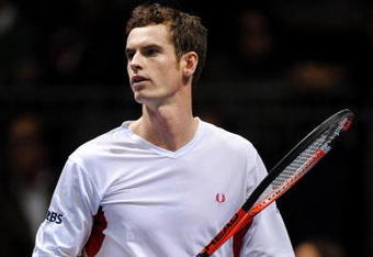 VALENCIA, SPAIN - NOVEMBER 05:  Andy Murray of Great Britain reacts in his second round match against Leonardo Mayer of Argentina during the ATP 500 World Tour Valencia Open tennis tournament at the Ciudad de las Artes y las Ciencias on November 5, 2009 in Valencia, Spain.  (Photo by Jasper Juinen/Getty Images)