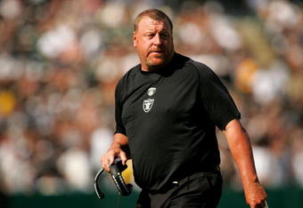 OAKLAND, CA - SEPTEMBER 27:  Oakland Raiders head coach Tom Cable argues a call during their game against the Denver Broncos at the Oakland-Alameda County Coliseum on September 27, 2009 in Oakland, California.  (Photo by Ezra Shaw/Getty Images)
