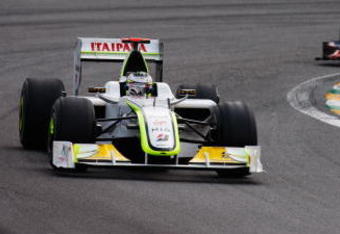 SAO PAULO, BRAZIL - OCTOBER 18:  Jenson Button of Great Britain and Brawn GP leads from Sebastian Vettel of Germany and Red Bull Racing during the Brazilian Formula One Grand Prix at the Interlagos Circuit on October 18, 2009 in Sao Paulo, Brazil.  (Photo by Mark Thompson/Getty Images)