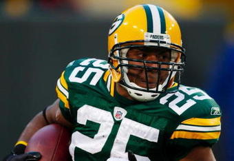 GREEN BAY, WI - NOVEMBER 01:  Running back Ryan Grant #25 of the Green Bay Packers carries the ball against the Minnesota Vikings during the second quarter of the game at Lambeau Field on November 1, 2009 in Green Bay, Wisconsin. (Photo by Scott Boehm/Getty Images)