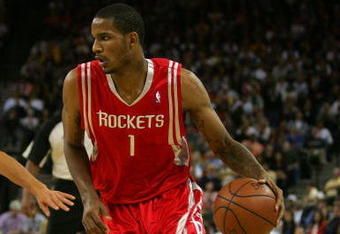 OAKLAND, CA - OCTOBER 28:  Trevor Ariza #1 of the Houston Rockets dribbles the ball during their game against the Golden State Warriors at Oracle Arena on October 28, 2009 in Oakland, California.  (Photo by Ezra Shaw/Getty Images)