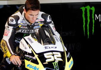 INDIANAPOLIS - AUGUST 29:   James Toseland of England, rider og the #52 Monster Yamaha Tech 3 waits for qualifying to start during qualifying for the MotoGP Red Bull Indianapolis Grand Prix at the Indianapolis Motor Speedway on August 29, 2009 in Indianapolis, Indiana.  (Photo by Chris Graythen/Getty Images)
