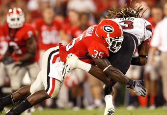 ATHENS, GA - SEPTEMBER 12:  Rennie Curran #35 of the Georgia Bulldogs against the South Carolina Gamecocks at Sanford Stadium on September 12, 2009 in Athens, Georgia.  (Photo by Kevin C. Cox/Getty Images)