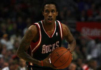CHICAGO - NOVEMBER 03: Brandon Jennings #3 of the Milwaukee Bucks looks to pass against the Chicago Bulls at the United Center on November 3, 2009 in Chicago, Illinois. The Bulls defeated the Bucks 83-81.  (Photo by Jonathan Daniel/Getty Images)