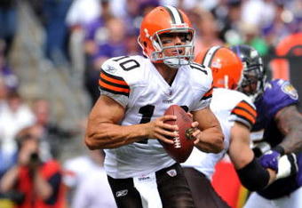 BALTIMORE - SEPTEMBER 27:  Brady Quinn #10 of the Cleveland Browns looks for a receiver during the game against the Baltimore Ravens at M&T Bank Stadium on September 27, 2009 in Baltimore, Maryland. The Ravens defeated the Browns 34-3. (Photo by Larry French/Getty Images)