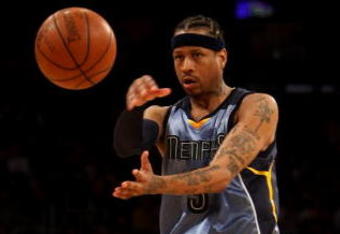 LOS ANGELES, CA - NOVEMBER 06:  Allen Iverson #3 of the Memphis Grizzlies throws a pass against the Los Angeles Lakers on November 6, 2009 at Staples Center in Los Angeles, California. The Lakers won 114-98.  NOTE TO USER: User expressly acknowledges and agrees that, by downloading and/or using this Photograph, user is consenting to the terms and conditions of the Getty Images License Agreement.  (Photo by Stephen Dunn/Getty Images)