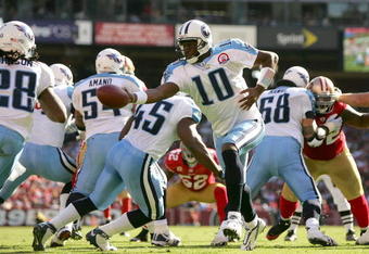 SAN FRANCISCO - NOVEMBER 08:  Vince Young #10 of the Tennessee Titans hands off the ball during their game against the San Francisco 49ers at Candlestick Park on November 8, 2009 in San Francisco, California.  (Photo by Ezra Shaw/Getty Images)