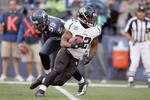 SEATTLE - OCTOBER 11:  Maurice Jones -Drew #32 of the Jacksonville Jaguars carries the ball during the game against the Seattle Seahawks on October 11, 2009 at Qwest Field in Seattle, Washington. The Seahawks defeated the Jaguars 41-0. (Photo by Otto Greule Jr/Getty Images)    