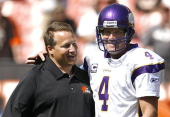 CLEVELAND - SEPTEMBER 13:  Brett Farve #4 of the Minnesota Vikings hugs Eric Mangini head coach of the Cleveland Browns prior to their game against the Cleveland Browns at Cleveland Browns Stadium on September 13, 2009 in Cleveland, Ohio.  (Photo by Matt Sullivan/Getty Images)