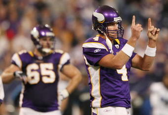 MINNEAPOLIS - NOVEMBER 15:  Quarterback Brett Favre #4 of the Minnesota Vikings shows the bench how far away they Vikings are from a first down in the second quarter against the Detroit Lions on November 15, 2009 at Hubert H. Humphrey Metrodome in Minneapoils, Minnesota.  (Photo by Elsa/Getty Images)
