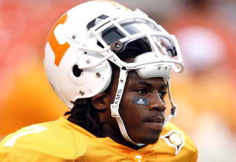 KNOXVILLE, TN - SEPTEMBER 12: Nu'Keese Richardson #7 of the Tennessee Volunteers looks on against the UCLA Bruins on September 12, 2009 at Neyland Stadium in Knoxville, Tennessee. UCLA beat Tennessee 19-15. (Photo by Joe Murphy/Getty Images)