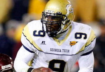 ATLANTA - OCTOBER 17:  Quarterback Josh Nesbitt #9 of the Georgia Tech Yellow Jackets rushes upfield away from Nekos Brown #47 of the Virginia Tech Hokies at Bobby Dodd Stadium on October 17, 2009 in Atlanta, Georgia.  (Photo by Kevin C. Cox/Getty Images)