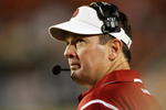 MIAMI GARDENS, FL - OCTOBER 03:  Head coach Bob Stoops of the Oklahoma Sooners looks up to the scoreboard with less than a minute to go in the game against the Miami Hurricanes at Land Shark Stadium on October 3, 2009 in Miami Gardens, Florida. Miami defeated Oklahoma 21-20.  (Photo by Doug Benc/Getty Images)