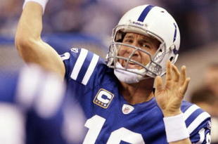 INDIANAPOLIS - NOVEMBER 15: Quarterback Peyton Manning #18 of the Indianapolis Colts warms up before the start of the game against the New England Patriots at Lucas Oil Stadium on November 15, 2009 in Indianapolis, Indiana. (Photo by Jamie Squire/Getty Images)