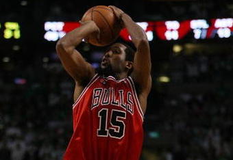 BOSTON - MAY 02:  John Salmons #15 of the Chicago Bulls takes a shot in the second half against the Boston Celtics in Game Seven of the Eastern Conference Quarterfinals during the 2009 NBA Playoffs at TD Banknorth Garden on May 2, 2009 in Boston, Massachusetts. The Celtics defeated the Bulls 109-99. NOTE TO USER: User expressly acknowledges and agrees that, by downloading and or using this photograph, User is consenting to the terms and conditions of the Getty Images License Agreement.  (Photo by Elsa/Getty Images)
