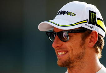 ABU DHABI, UNITED ARAB EMIRATES - NOVEMBER 01:  Jenson Button of Great Britain and Brawn GP attends the drivers parade before the Abu Dhabi Formula One Grand Prix at the Yas Marina Circuit on November 1, 2009 in Abu Dhabi, United Arab Emirates.  (Photo by Mark Thompson/Getty Images)