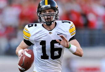 COLUMBUS, OH - NOVEMBER 14:  Quarterback James Vandenberg #16 of the Iowa Hawkeyes gets ready to pass against the Ohio State Buckeyes at Ohio Stadium on November 14, 2009 in Columbus, Ohio.  (Photo by Jamie Sabau/Getty Images)