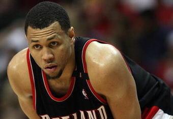 HOUSTON - APRIL 26:  Guard Brandon Roy #7 of the Portland Trail Blazers during play against the Houston Rockets in Game Four of the Western Conference Quarterfinals during the 2009 NBA Playoffs at Toyota Center on April 26, 2009 in Houston, Texas. NOTE TO USER: User expressly acknowledges and agrees that, by downloading and or using this photograph, User is consenting to the terms and conditions of the Getty Images License Agreement.  (Photo by Ronald Martinez/Getty Images)