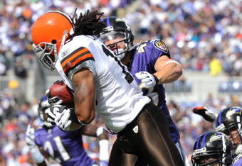 BALTIMORE - SEPTEMBER 27:  Joshua Cribbs #16 of the Cleveland Browns returns a kickoff against the Baltimore Ravens at M&T Bank Stadium on September 27, 2009 in Baltimore, Maryland. The Ravens defeated the Browns 34-3. (Photo by Larry French/Getty Images)