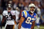 SAN DIEGO - OCTOBER 19:Vincent Jackson #83 of the San Diego Chargers celebrates a touchdown in the first half against the Denver Broncos at Qualcomm Stadium on October 19, 2009 in San Diego, California.  (Photo by Jacob de Golish/Getty Images)